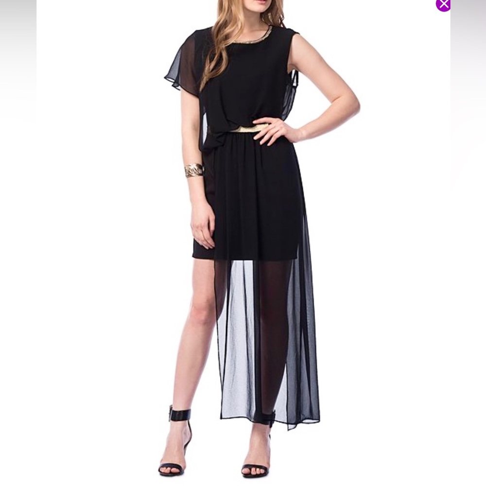 Black asymmetrical-sleeve dress
